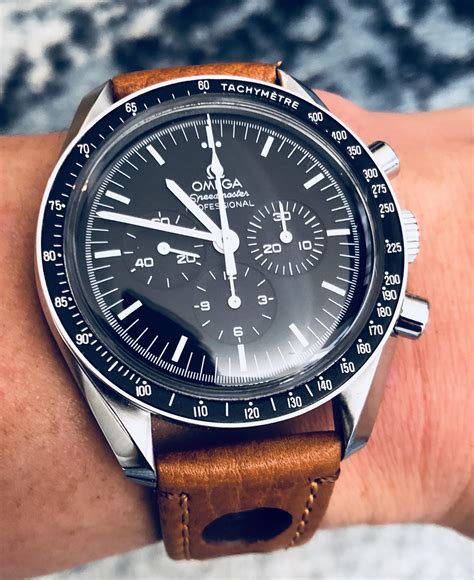 Omega Speedmaster Moonwatch Pro Full Set .